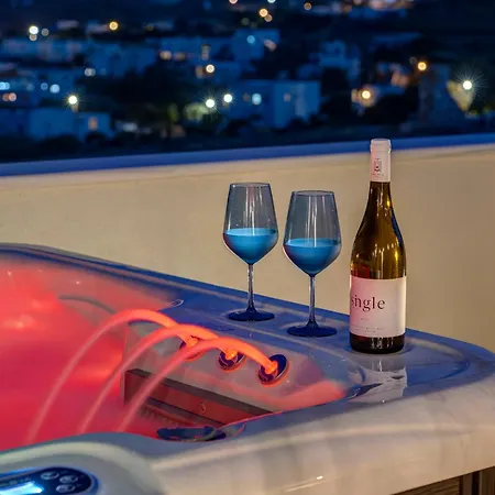 The Book Mégas Yialós-Nítes