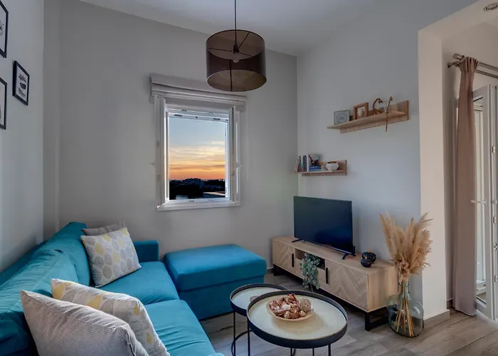 The Book * Mégas Yialós-Nítes