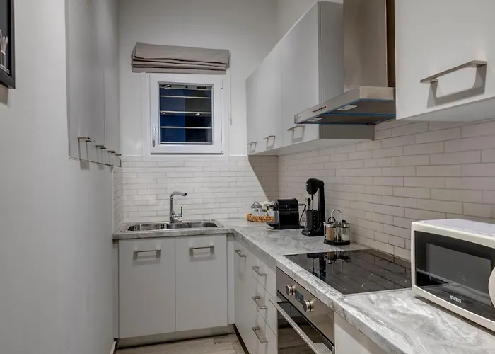 The Book Apartment Mégas Yialós-Nítes