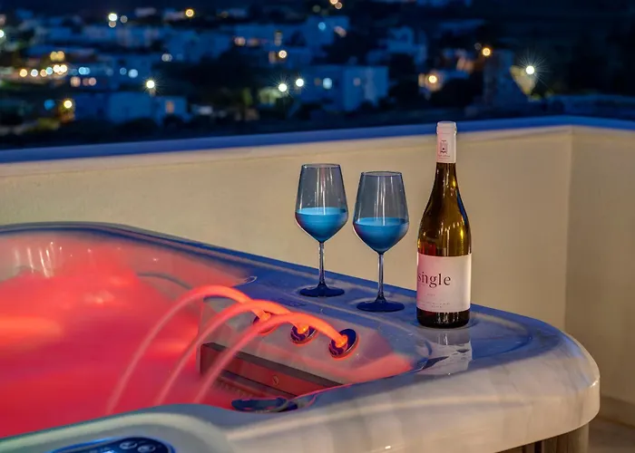 The Book Mégas Yialós-Nítes